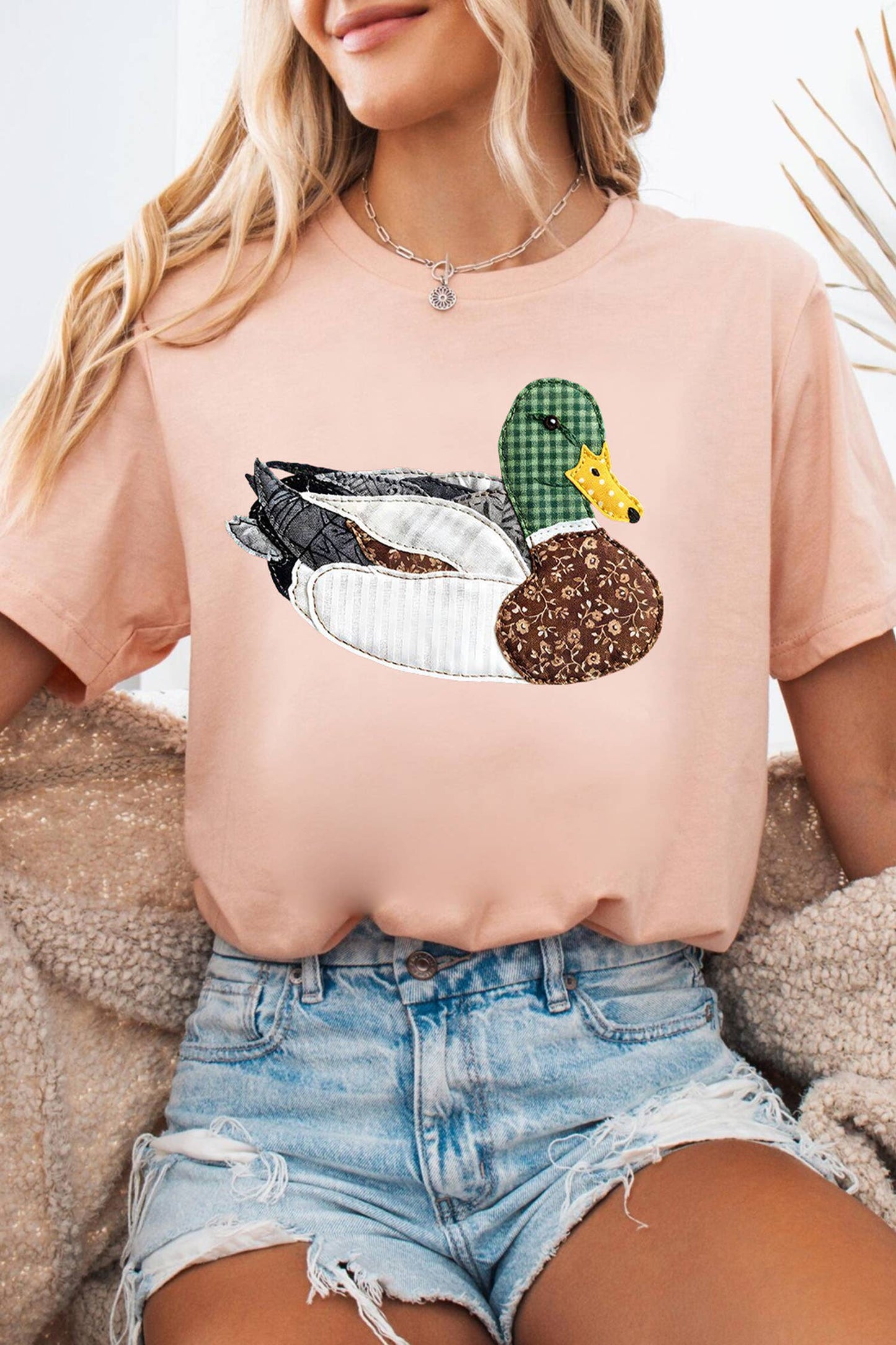 Mallard duck Graphic Quilted Casual Round Neck Graphic Tee